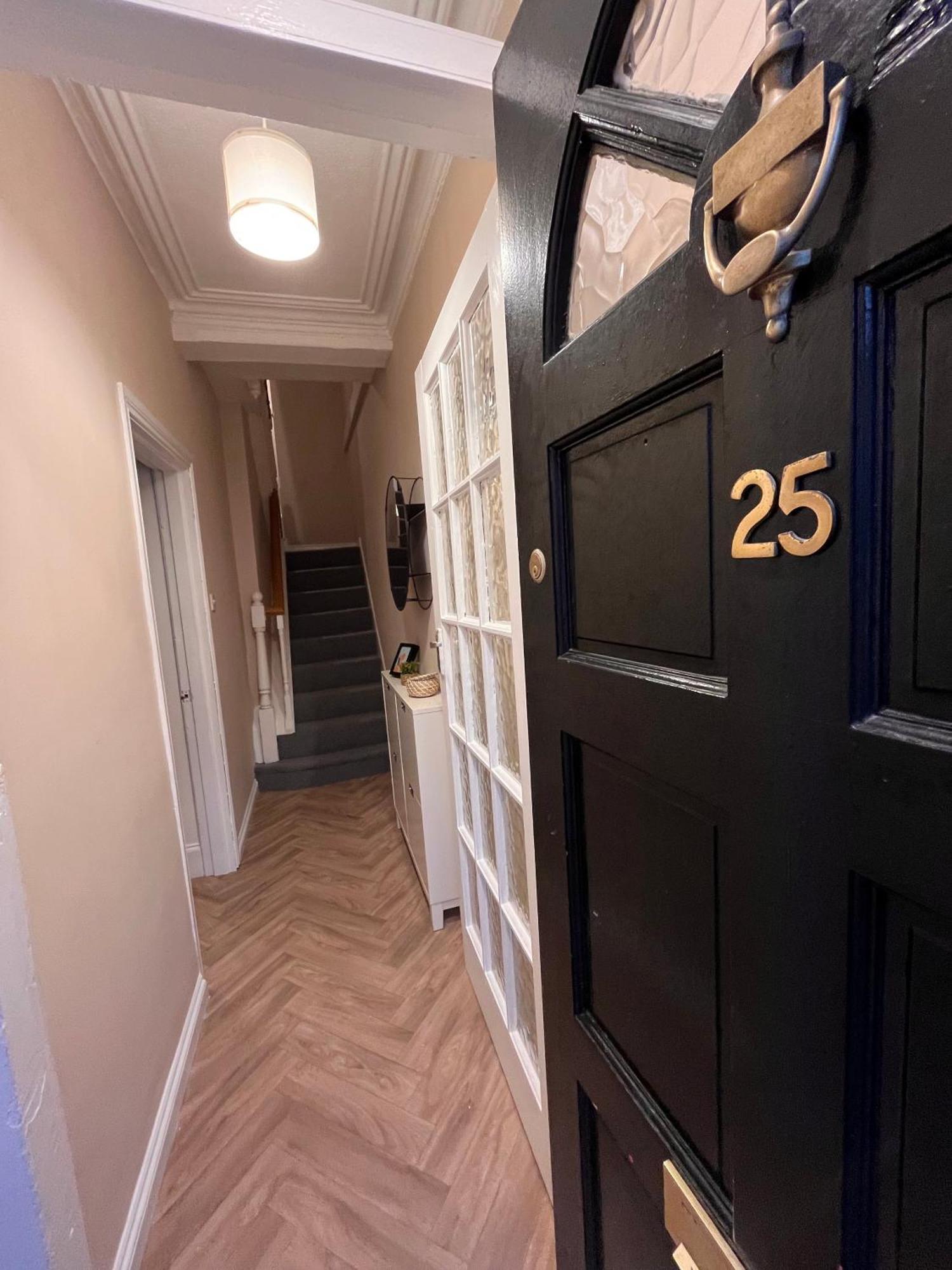 Ferienwohnung Kings Bridge Townhouse Belfast Exterior foto